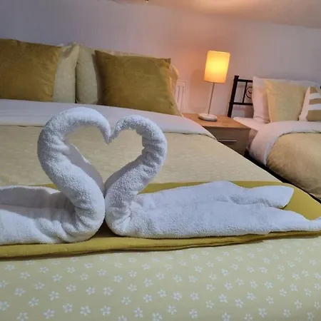 Be Our Guest! Stylish-Free Parking-Central Location Leeds  Extérieur photo