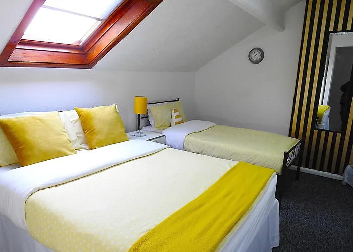 Be Our Guest! Stylish-Free Parking-Central Location